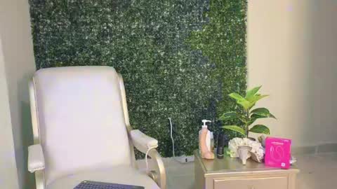 katy_love222 online show from May 28, 7:56 pm