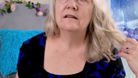 katy_nicole online show from April 15, 7:58 pm