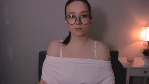 Katy online show from April 28, 4:22 pm