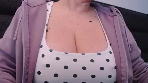 Katy online show from February 26, 7:02 am