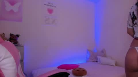 Katy online show from May 19, 11:45 pm