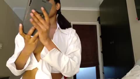 kawaiibabypie online show from January 31, 10:10 am