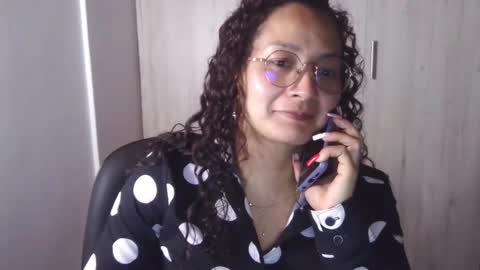 Snapshot of kawit1 chatting on February 17, 7:12 pm  Khawit  online show from February 17, 7:12 pm