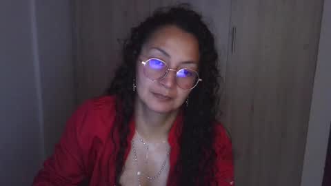 Snapshot of kawit1 chatting on February 19, 7:37 pm  Khawit  online show from February 19, 7:37 pm