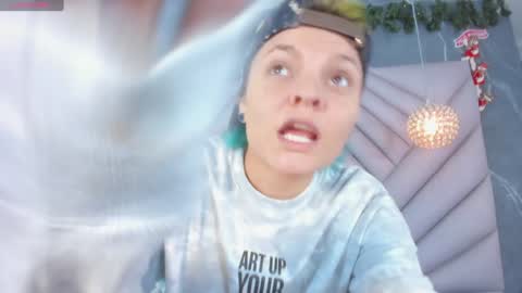 Kay online show from December 16, 12:06 pm