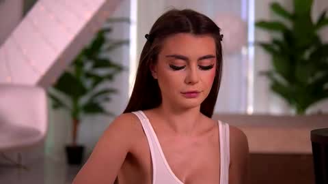 kaylabray online show from March 11, 4:48 am