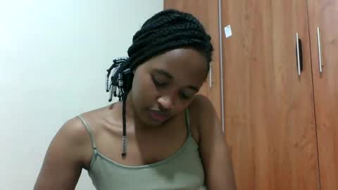 kaylar online show from July 24, 4:26 pm