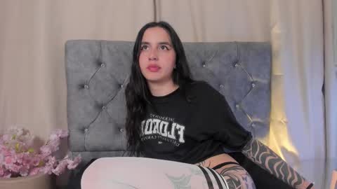 kaylee_lee online show from January 8, 5:13 am