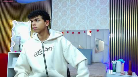  keahi  online show from April 8, 7:06 pm