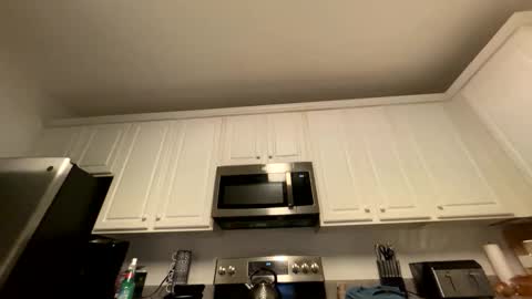 Keephimcum69me online show from April 19, 6:14 am