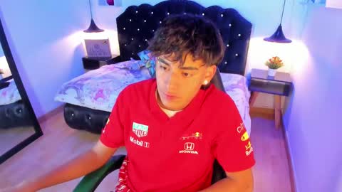 Keevin online show from March 8, 3:56 pm