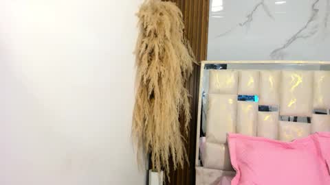 keicha online show from December 19, 5:03 am