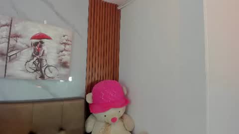 Keila  online show from June 26, 4:51 am