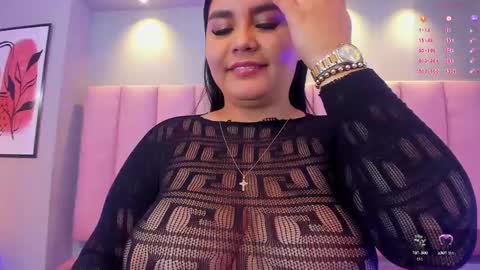 Keily Ross online show from February 28, 8:28 pm