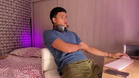 KEINNER online show from March 7, 1:16 am