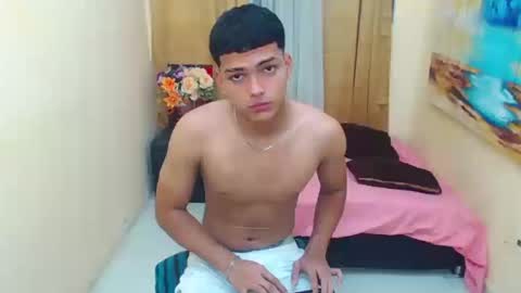 keinner  sexy hot bigcock online show from October 18, 6:45 pm