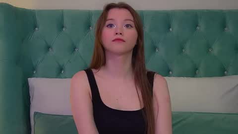 Keira online show from February 19, 6:29 pm