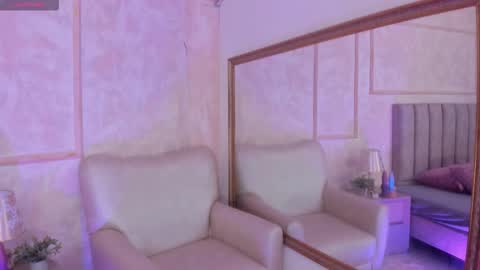 keirahartz online show from December 20, 3:57 am