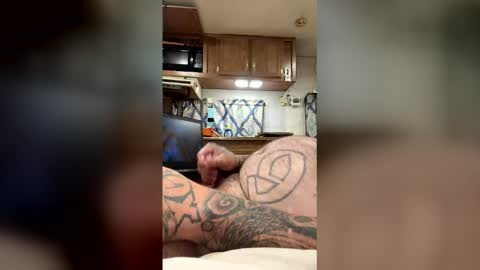 keithruppert06 online show from April 10, 1:33 am