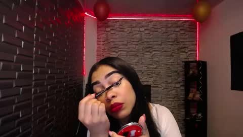  K E I Z Y  online show from March 18, 12:44 pm