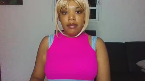 Kellie online show from May 22, 5:47 am