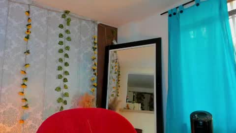 kelly__thomson online show from May 23, 7:21 pm