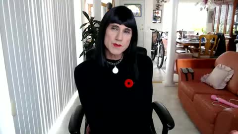 kellyanne Lynn but please call me fucktoy online show from November 11, 6:43 pm