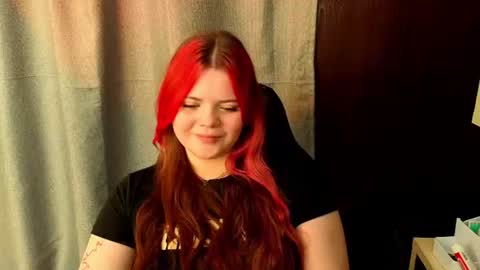 Kellyfiery online show from June 20, 2:29 am
