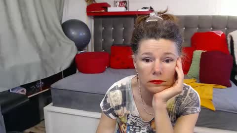 kelly online show from March 14, 8:29 am