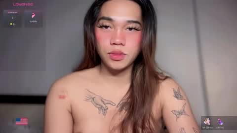 Kelly Smith online show from April 15, 3:15 pm