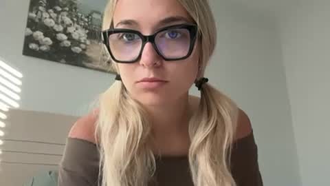 Kelsey Blu online show from April 13, 10:58 pm