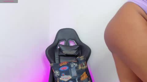 kelsi_steele online show from April 4, 2:51 am