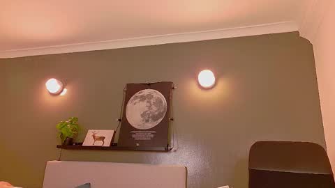   online show from October 20, 11:37 am