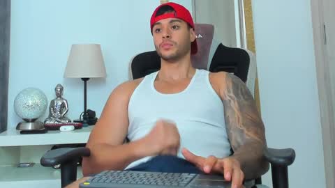 ken_mailik online show from April 7, 6:04 am