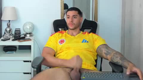 ken_mailik online show from July 4, 5:33 am