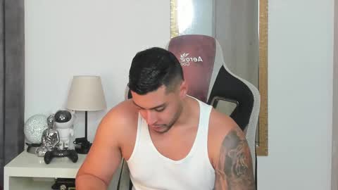Snapshot of ken_mailik chatting on October 9, 11:10 pm ken_mailik online show from October 9, 11:10 pm