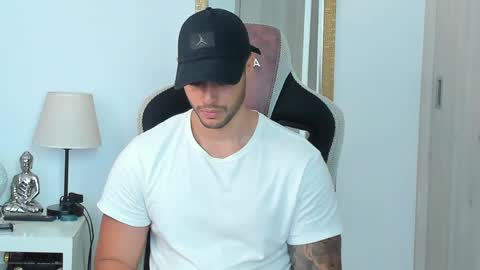 ken_mailik online show from April 5, 12:29 am