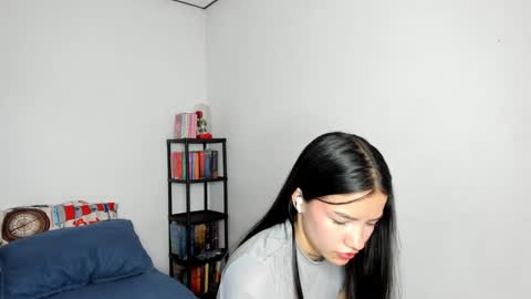 Snapshot of kendalgrey01 chatting on January 31, 3:44 pm Kendal online show from January 31, 3:44 pm