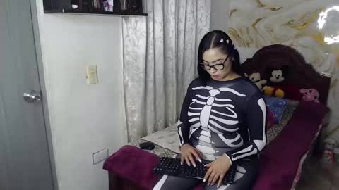 Snapshot of kendall_morry chatting on October 16, 4:34 am kendall  online show from October 16, 4:34 am