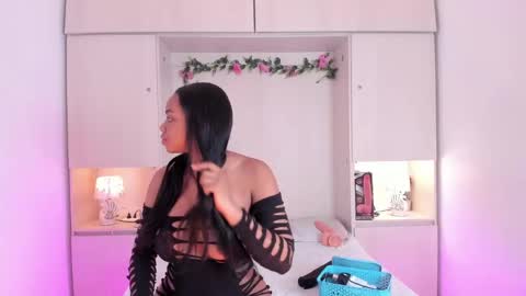 Kendal online show from October 2, 12:37 pm