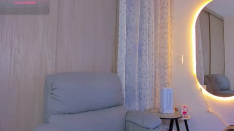 kendel_dimitri online show from November 19, 2:44 am