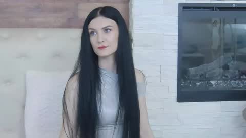 KendraBloom online show from April 4, 5:42 pm