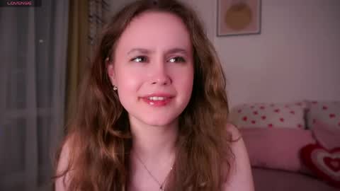 Kira online show from May 20, 11:00 pm