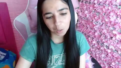 Snapshot of kendy_all4u7 chatting on October 28, 2:56 am kendy_all4u7 online show from October 28, 2:56 am