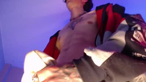 kenny online show from February 14, 9:32 pm