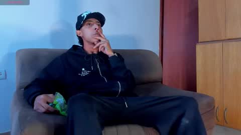 Kenny online show from November 3, 8:54 pm