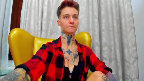 Sellena and Kenny online show from November 21, 8:40 pm