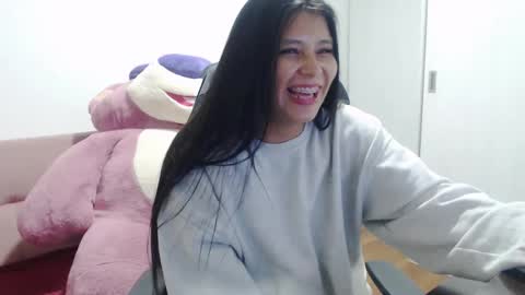 Snapshot of kenyakone chatting on September 23, 1:43 am Kenya Kone online show from September 23, 1:43 am