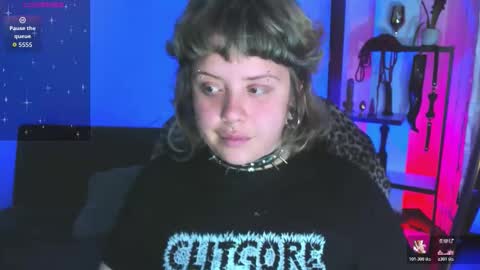 Kenzie online show from November 30, 7:26 am