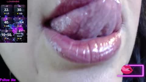 K E R L Y online show from October 1, 12:48 pm